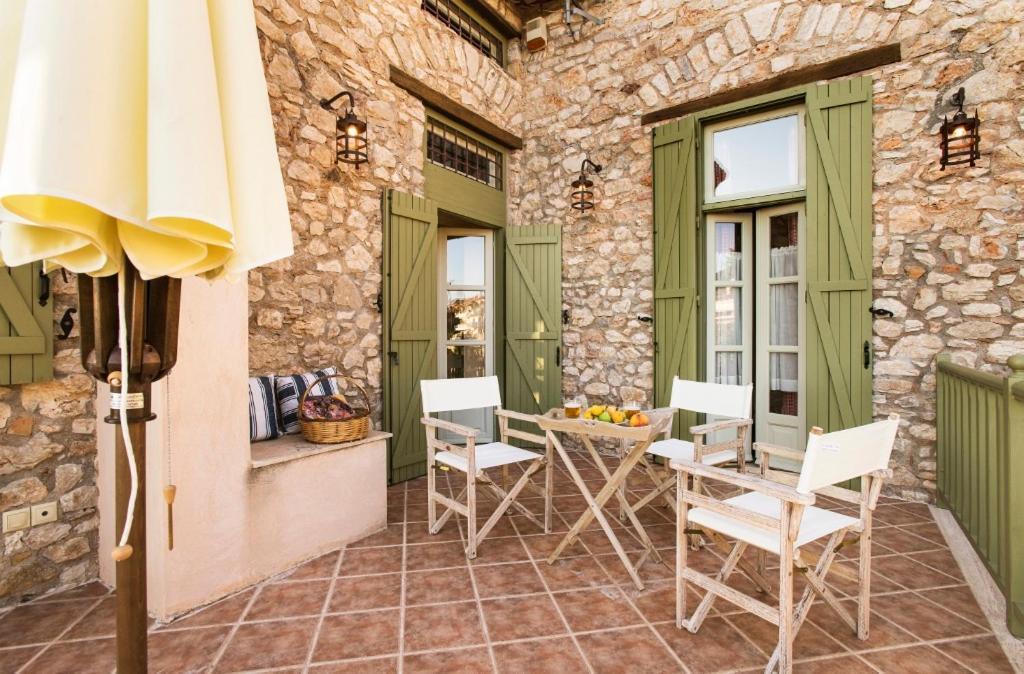 Kyparissia Old Town Lodge With Amazing Sea View Buitenkant foto