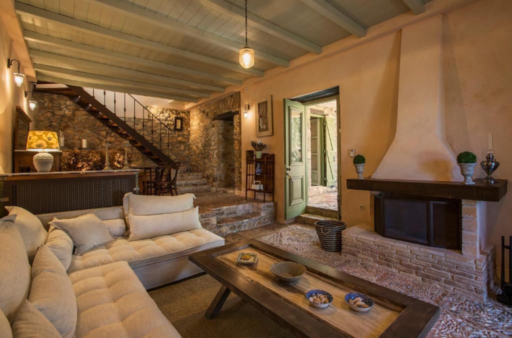 Kyparissia Old Town Lodge With Amazing Sea View Buitenkant foto