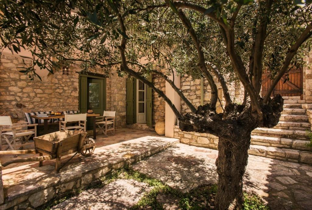 Kyparissia Old Town Lodge With Amazing Sea View Buitenkant foto